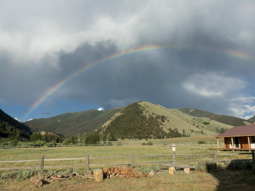 Montana Spirit Guest Lodge Cliff Lake Δωμάτιο φωτογραφία